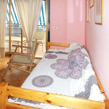 Charming In With Sea View 80 M² דירה גיארדיני נאקסוס