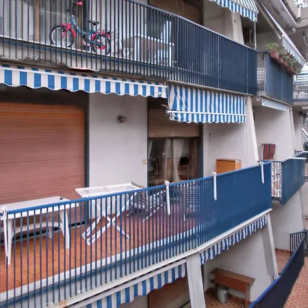 Charming In With Sea View 80 M² * גיארדיני נאקסוס
